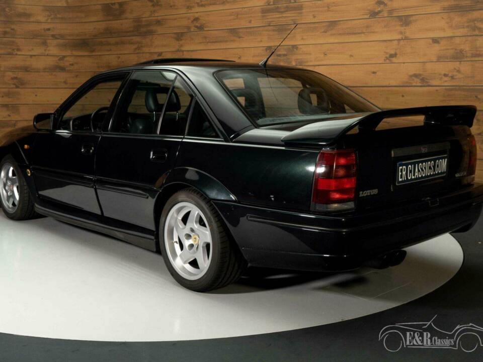 Imagen 5/19 de Lotus Carlton (1991)