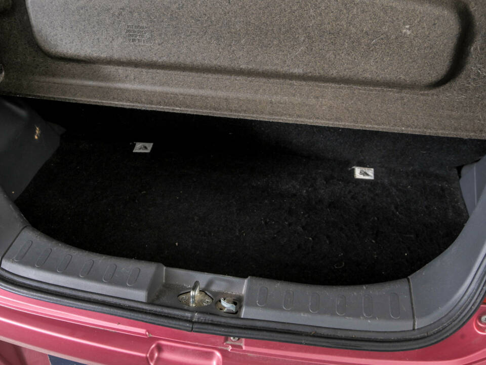 Image 39/48 of Suzuki Alto (2010)