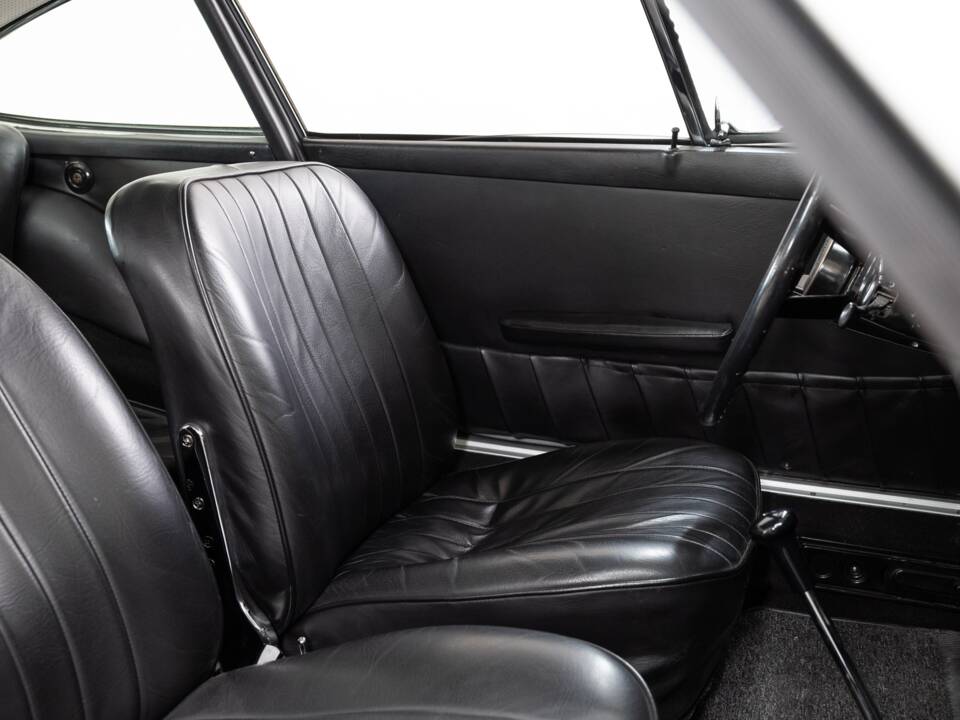 Image 21/34 of Porsche 911 2.0 S (1966)
