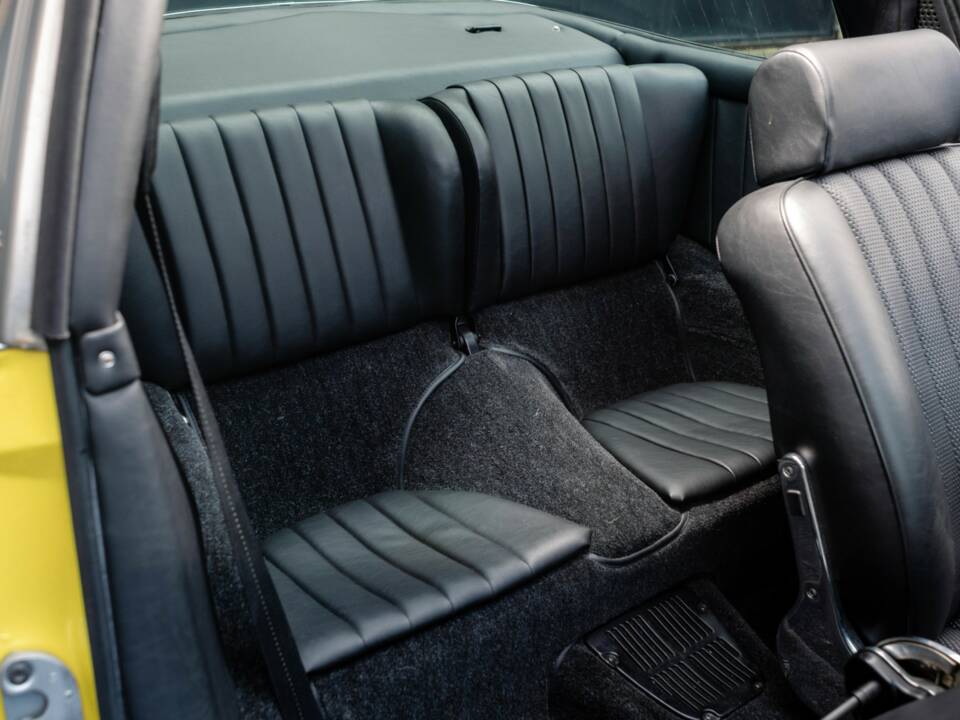 Image 40/48 of Porsche 911 2.2 T (1971)