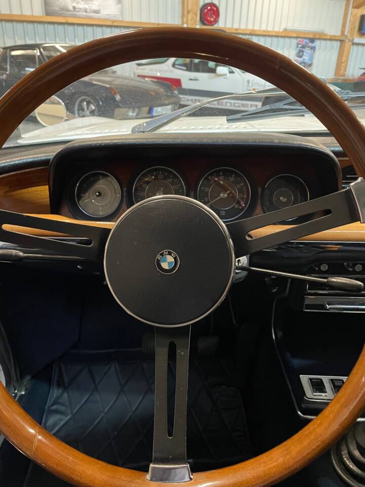 Imagen 3/9 de BMW 2000 CS (1966)