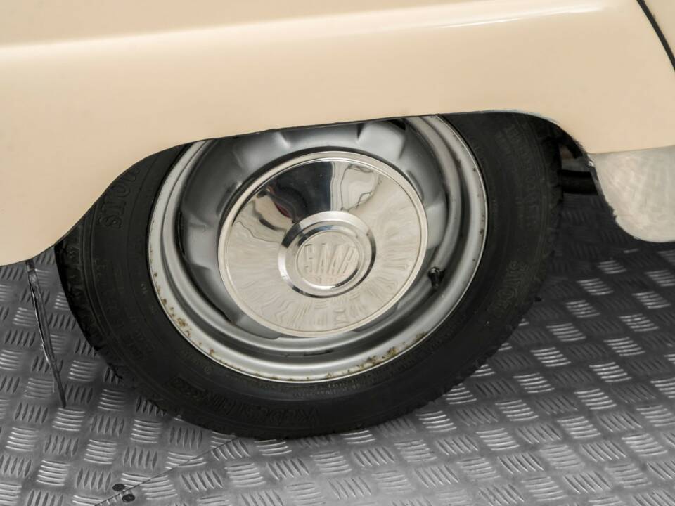 Image 36/50 de Saab 96 V4 (1971)