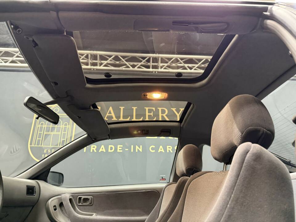 Image 24/50 of Nissan 100 NX (1994)