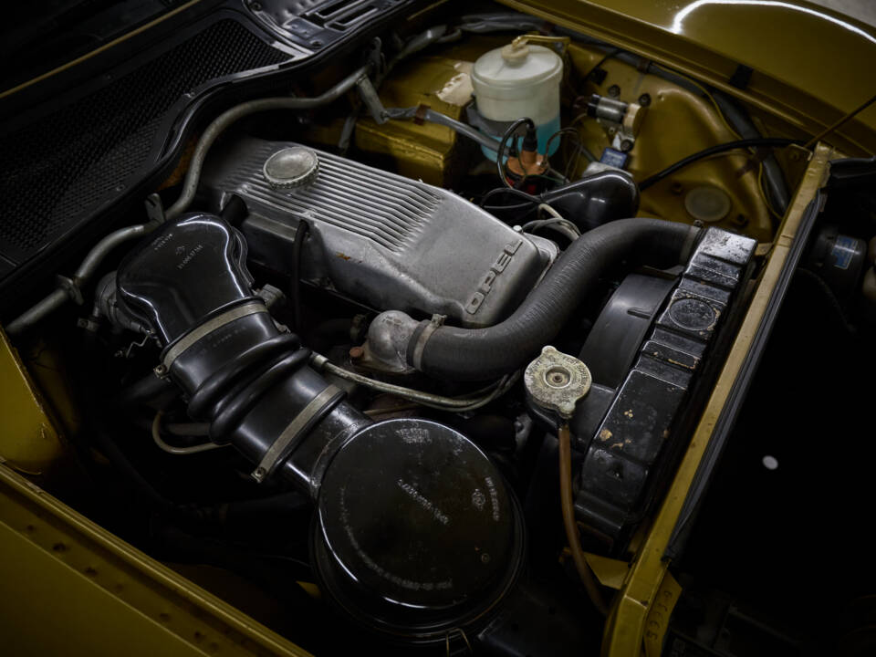 Immagine 66/89 di Opel GT 1900 (1972)
