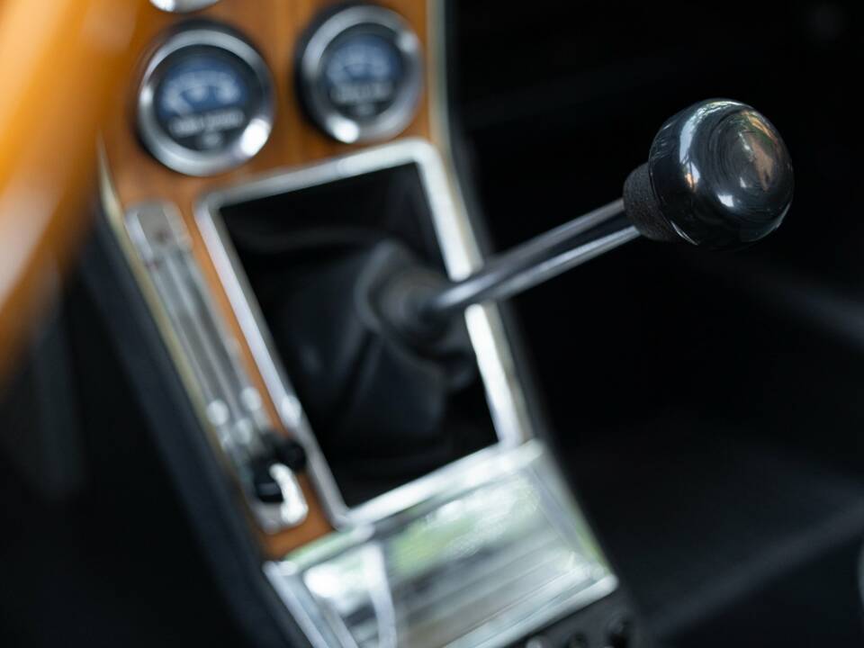 Image 36/50 of Alfa Romeo Giulia Nuova Super 1300 (1974)