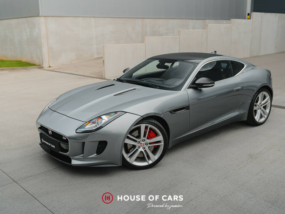 Image 2/47 of Jaguar F-Type S (2015)