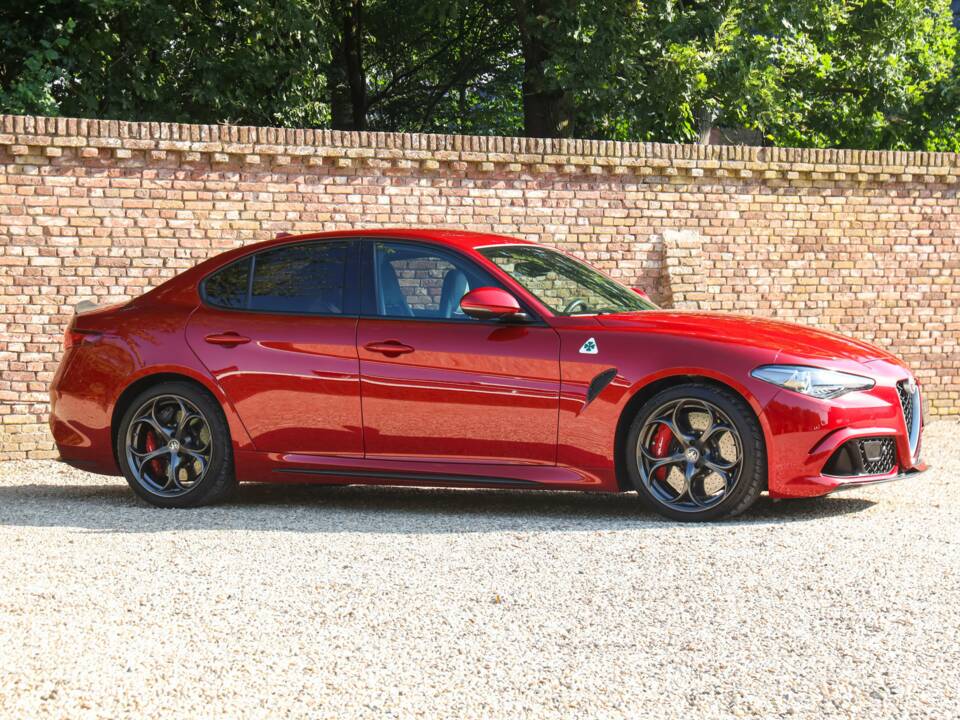 Bild 28/50 von Alfa Romeo Giulia Quadrifoglio (2017)