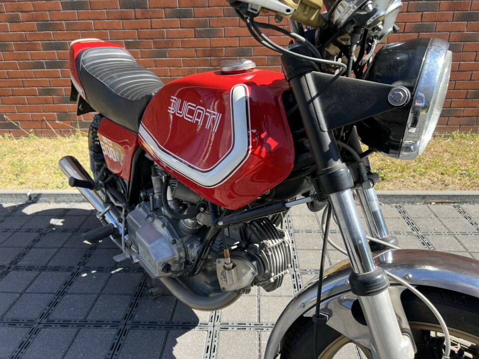 Image 2/17 of Ducati DUMMY (1975)