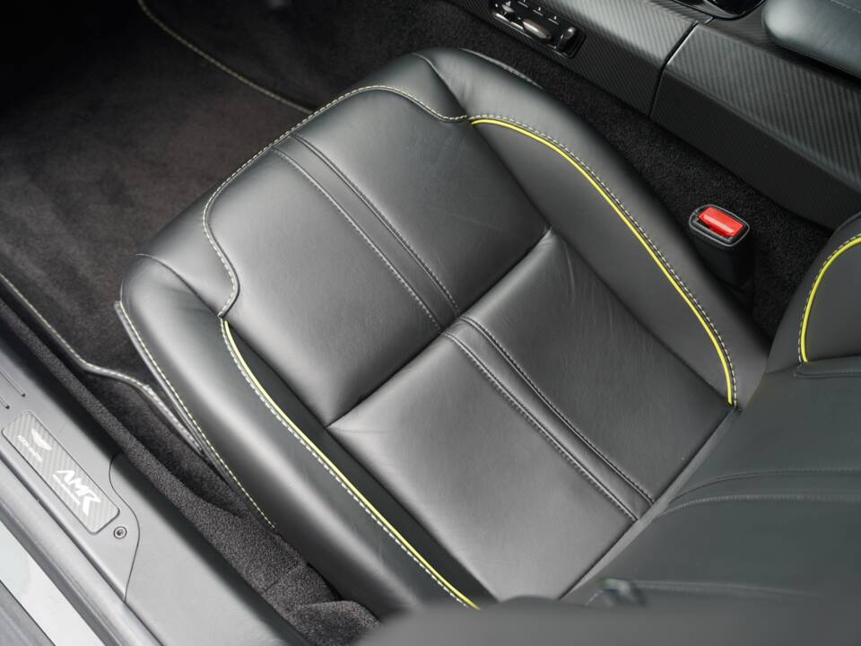 Image 20/50 of Aston Martin Rapide AMR (2019)
