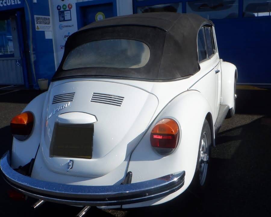 Image 2/6 of Volkswagen Beetle 1500 (1969)