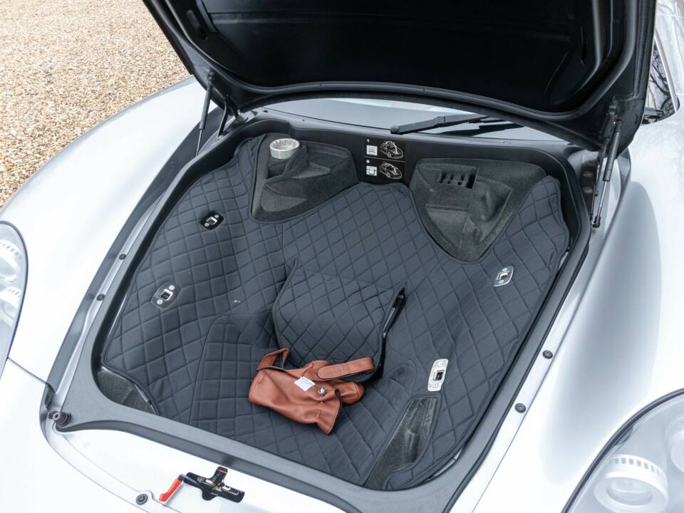 Image 47/50 de Porsche Carrera GT (2005)