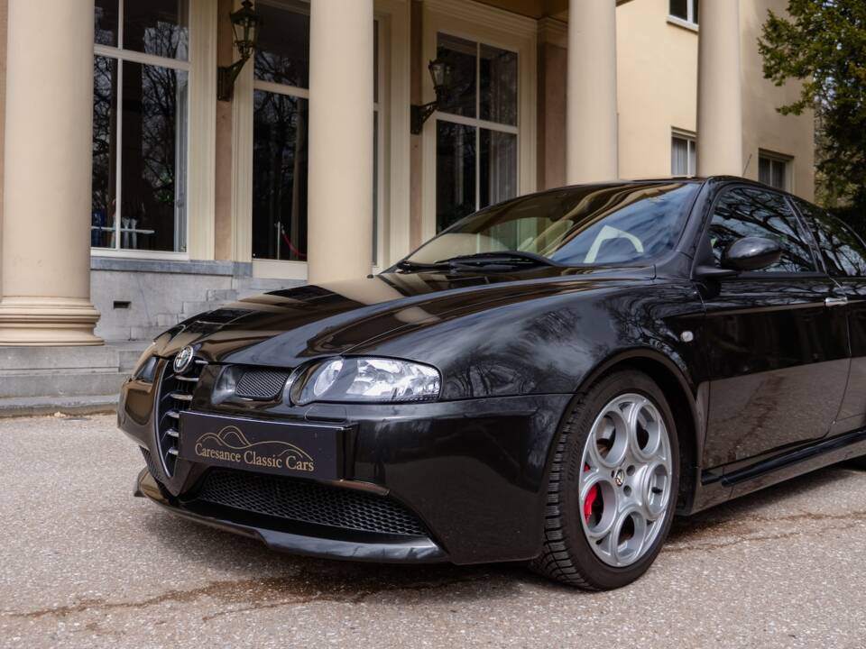 Image 21/60 of Alfa Romeo 147 3.2 GTA (2003)