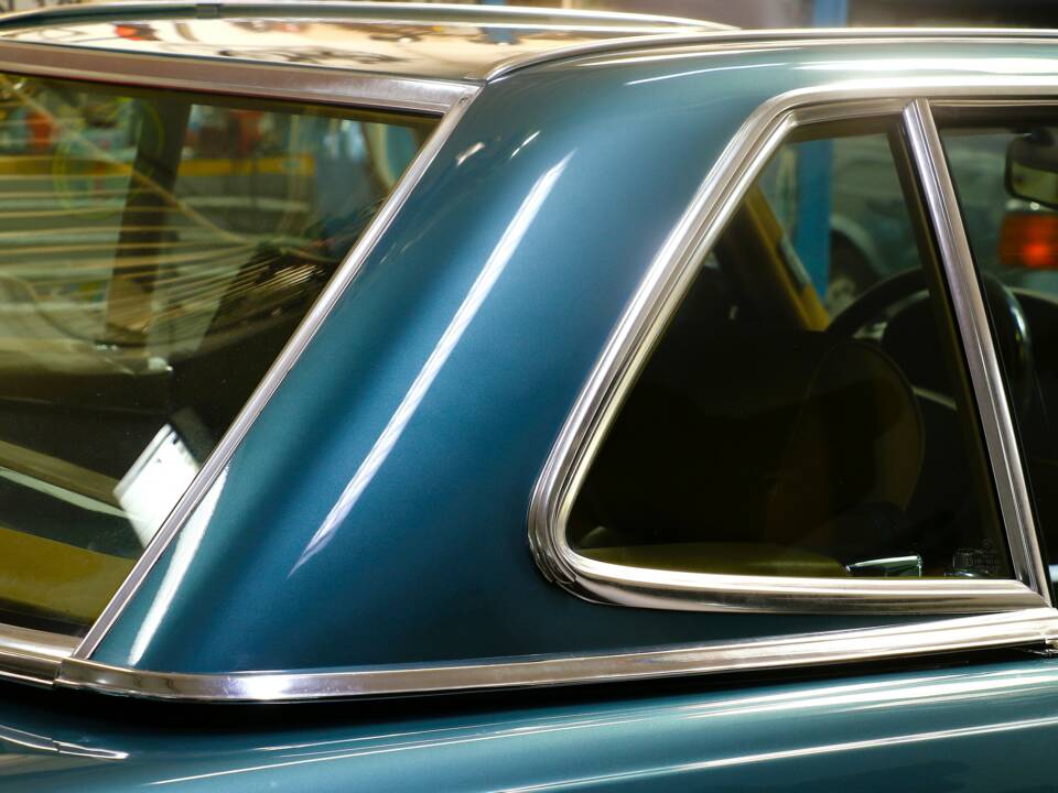 Image 11/25 of Mercedes-Benz 560 SL (1986)