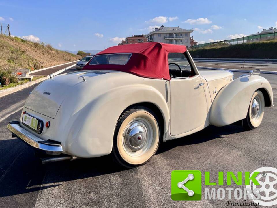 Image 7/10 de Triumph Dolomite 2-Litre (1942)