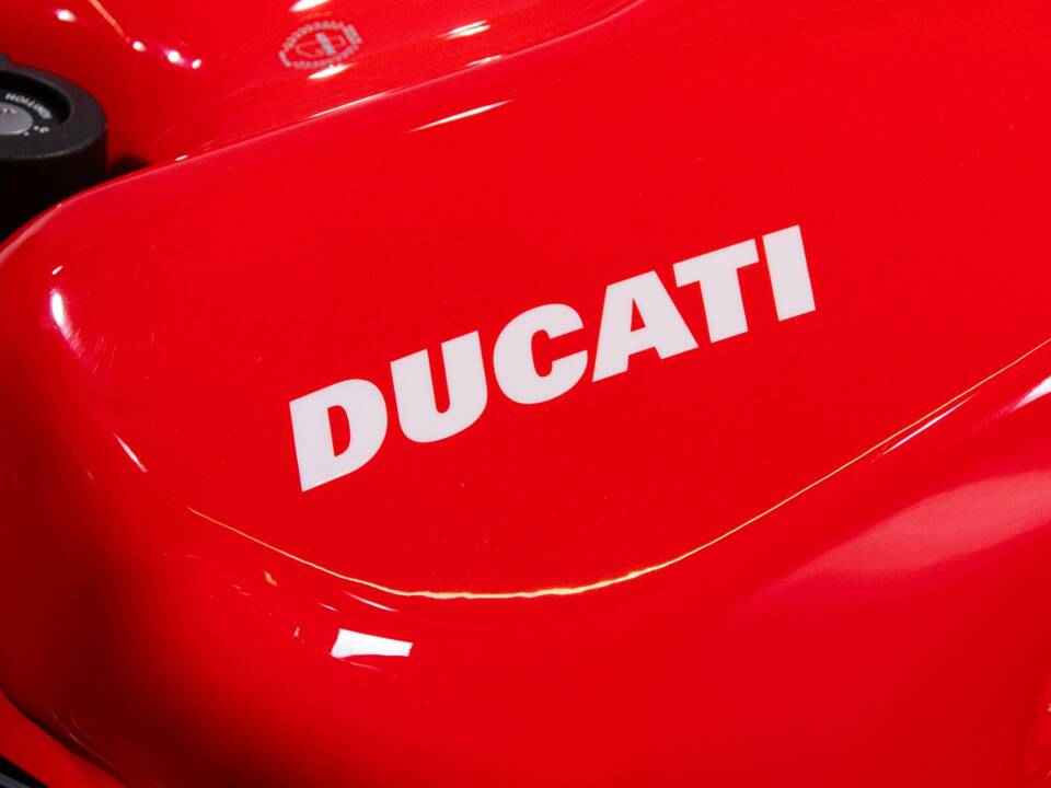 Image 33/50 de Ducati DUMMY (2008)