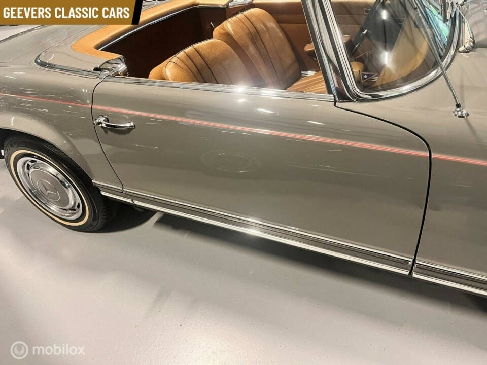 Immagine 5/33 di Mercedes-Benz 280 SL (1968)
