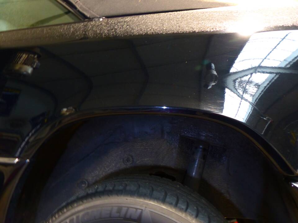 Image 70/83 de Mercedes-Benz E 220 (1996)