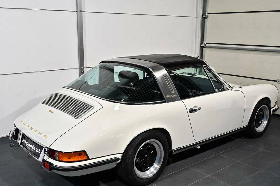 Image 3/43 of Porsche 911 2.4 T (1973)