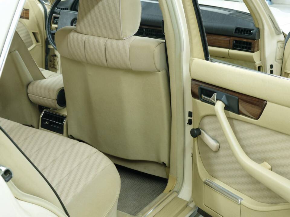 Bild 35/50 von Mercedes-Benz 280 S (1982)