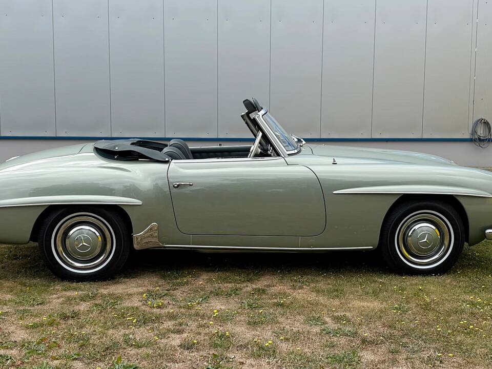 Image 7/25 of Mercedes-Benz 190 SL (1957)