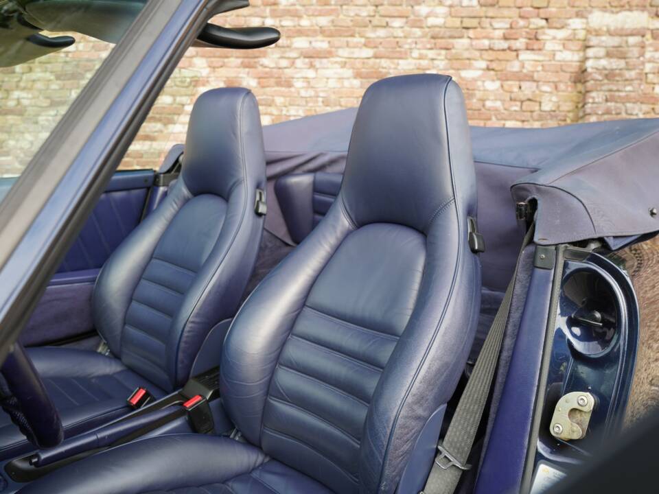 Afbeelding 23/50 van Porsche 911 Carrera 2 (1991)