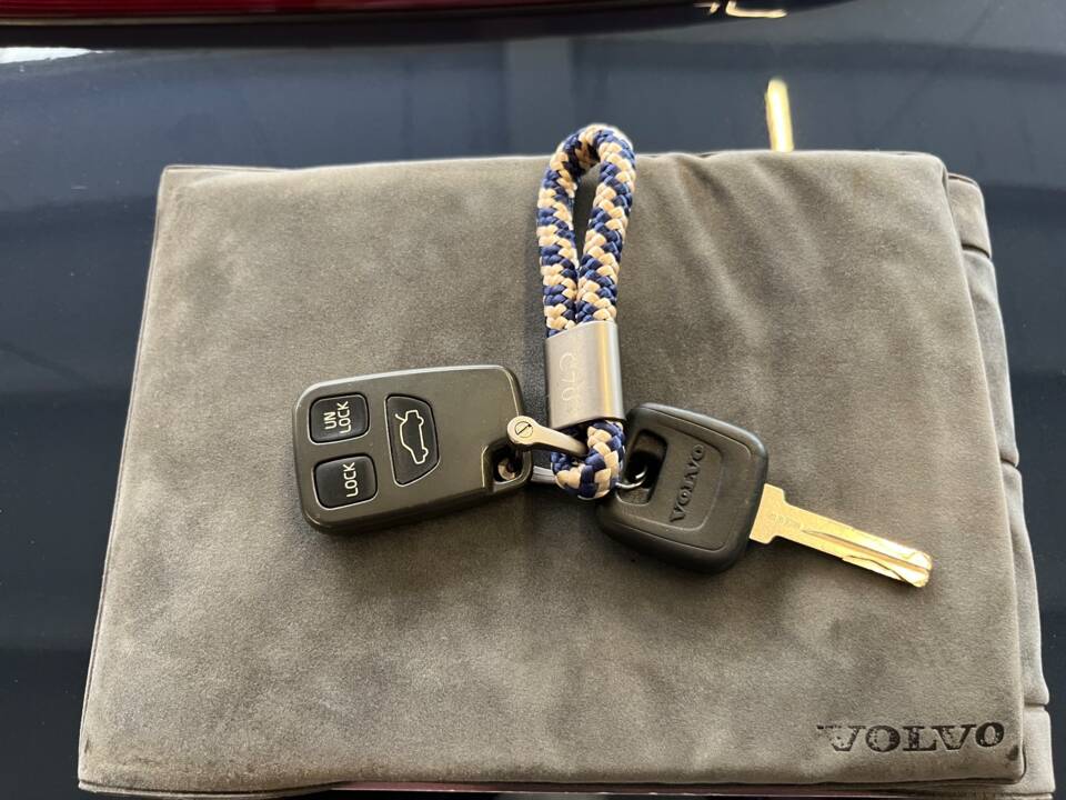 Bild 19/37 von Volvo C70 2.0 T (2001)