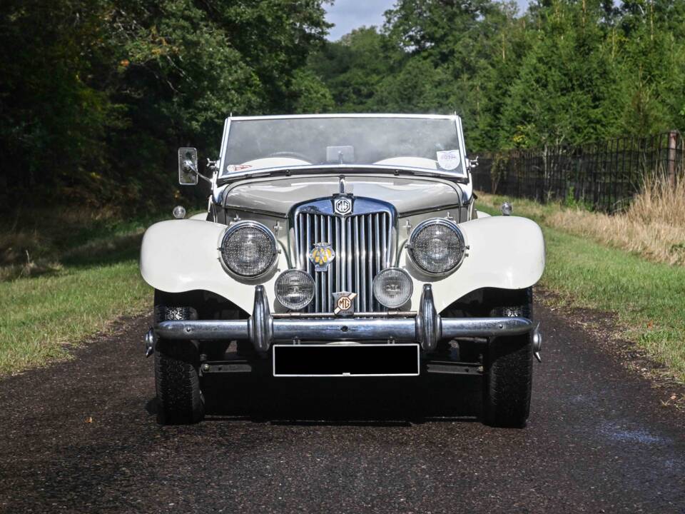 Image 6/50 of MG TF 1500 (1954)