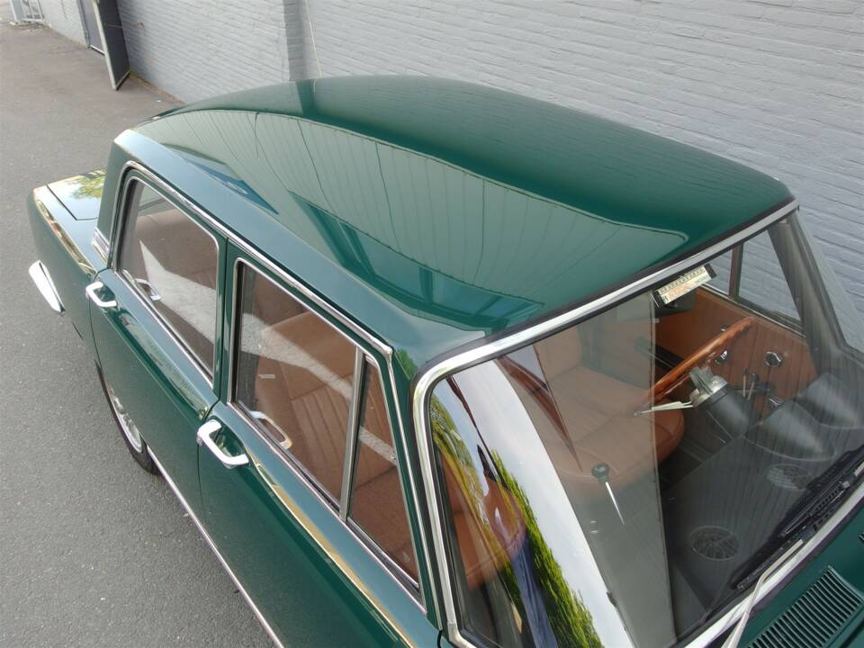 Image 36/99 of Alfa Romeo 1750 Berlina (1970)