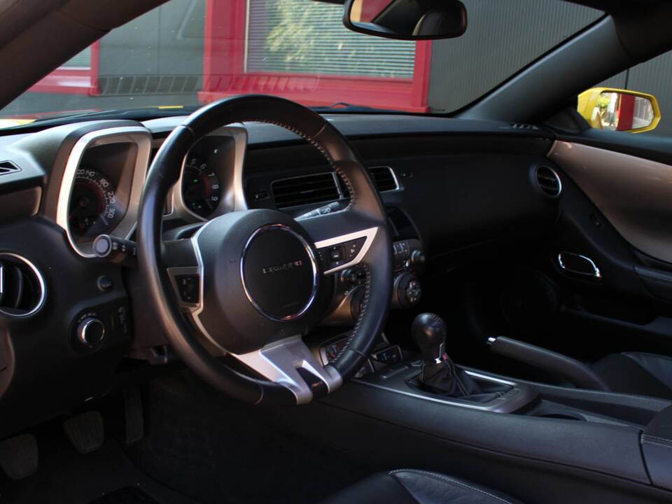 Bild 13/25 von Chevrolet Camaro (2009)
