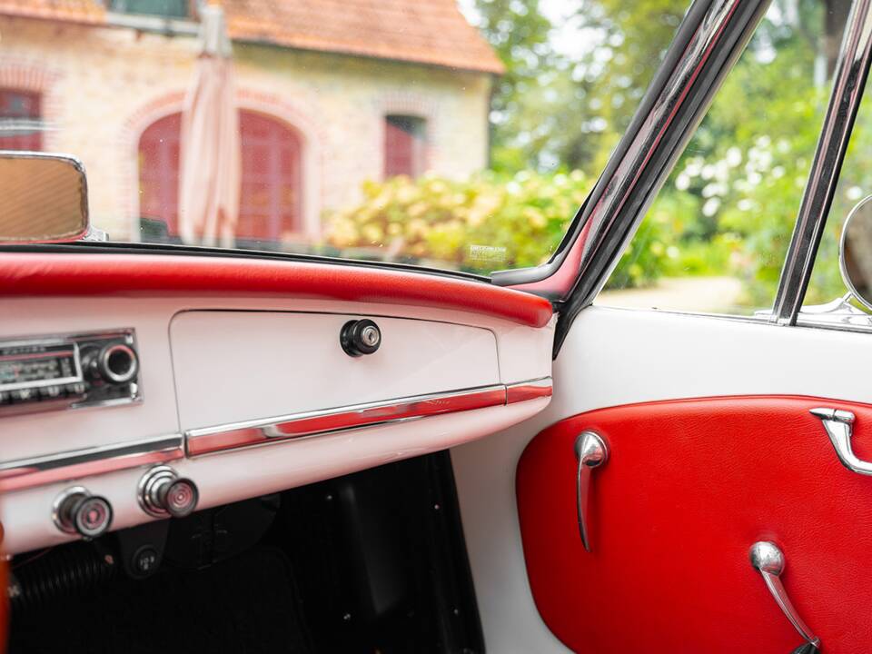 Immagine 34/43 di Alfa Romeo Giulia 1600 Spider (1964)