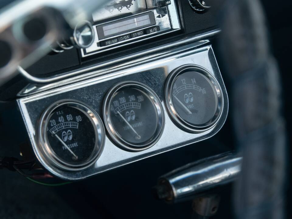 Image 45/50 of Ford Mustang 200 (1967)