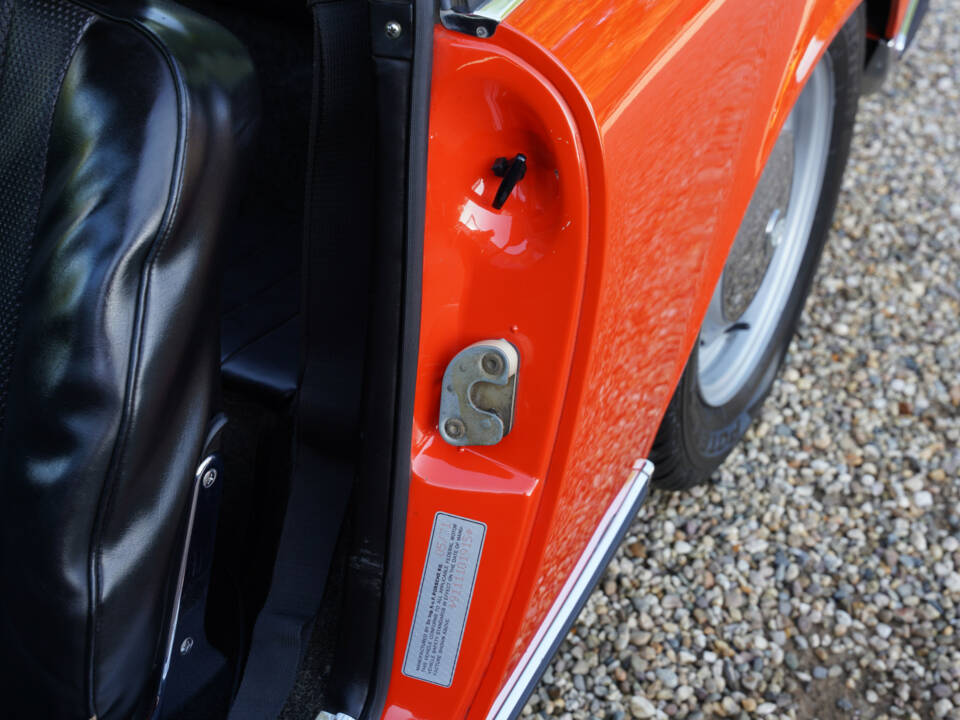 Image 29/50 of Porsche 911 2.2 T (1971)