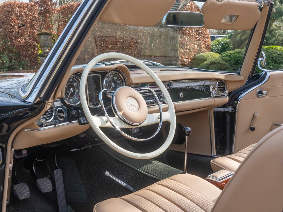 Image 4/30 de Mercedes-Benz 250 SL (1967)