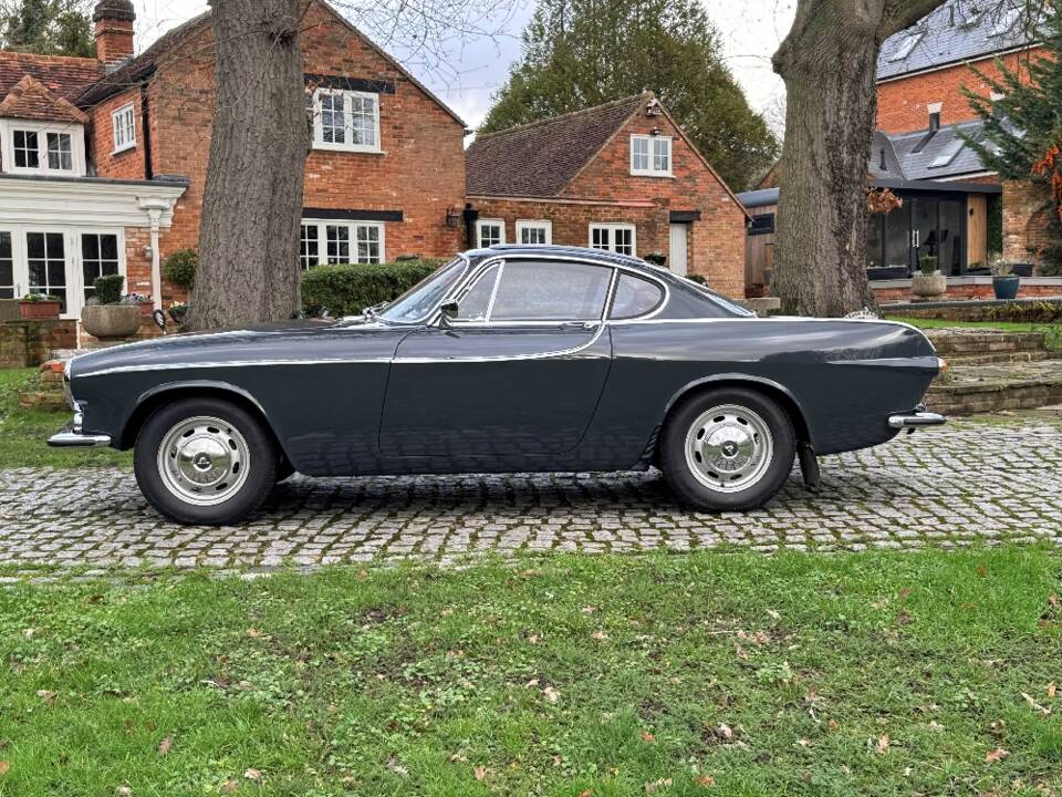 Image 6/28 of Volvo 1800 S (1965)