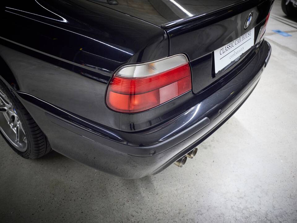 Image 28/99 of BMW M5 (2000)
