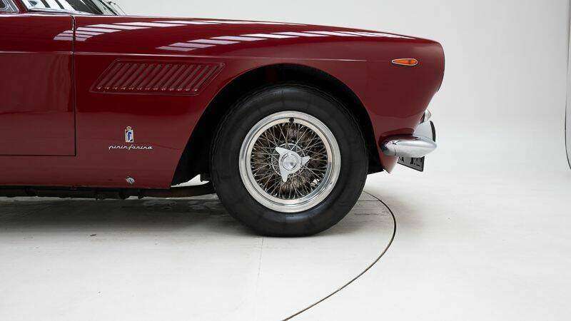 Image 10/15 of Ferrari 250 GT&#x2F;E (1961)