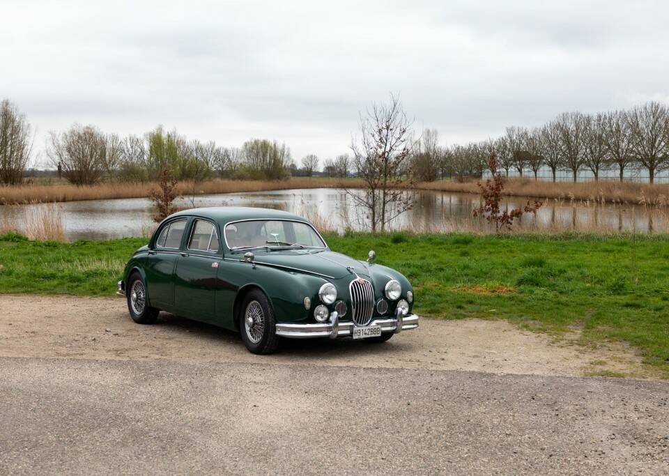 Image 41/50 de Jaguar Mk VIII (1956)