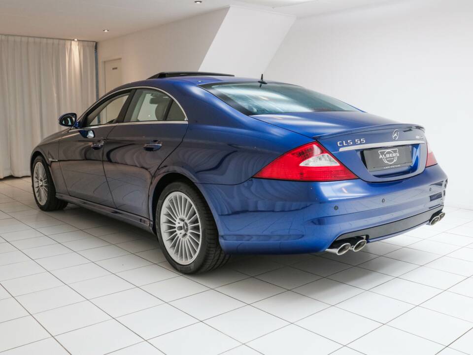 Bild 3/13 von Mercedes-Benz CLS 55 AMG (2005)