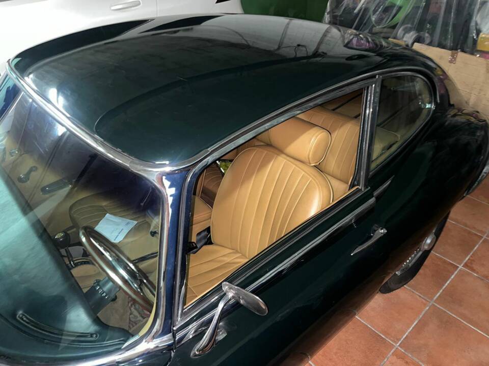 Afbeelding 7/8 van Jaguar E-Type (1970)