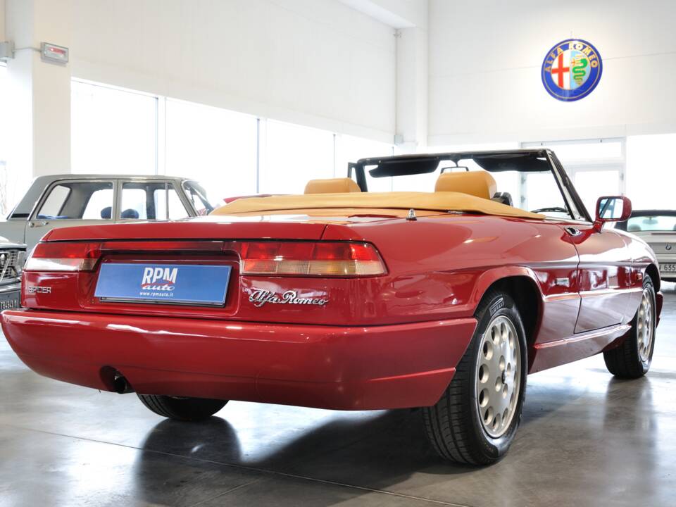 Imagen 13/30 de Alfa Romeo 1.6 Spider (1992)
