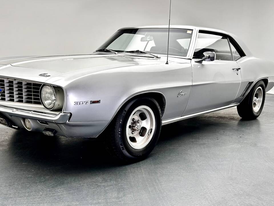 Image 3/14 of Chevrolet Camaro (1969)