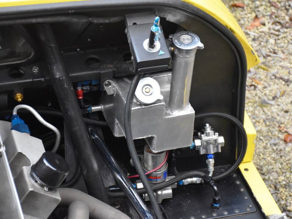 Image 27/31 of Ford GT40 (1965)