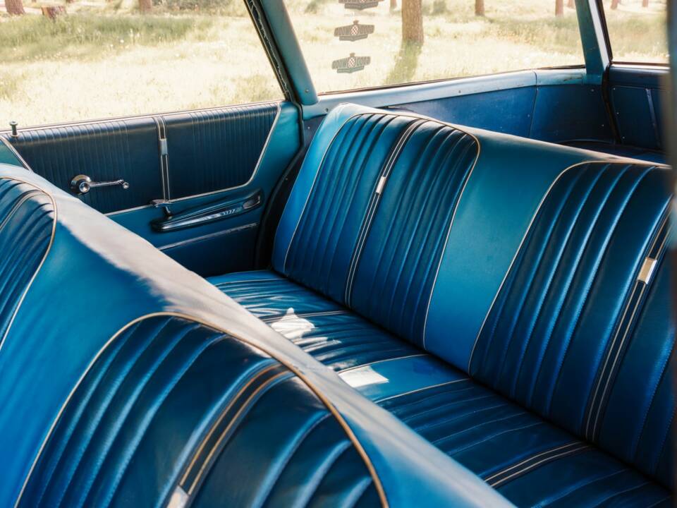 Immagine 12/20 di Ford Country Squire Station Wagon (1964)