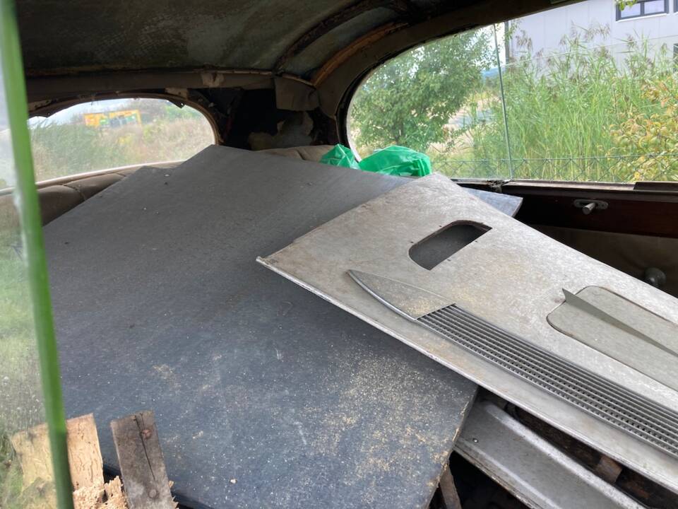 Image 17/17 de Daimler DE 36 Labourdette (1949)