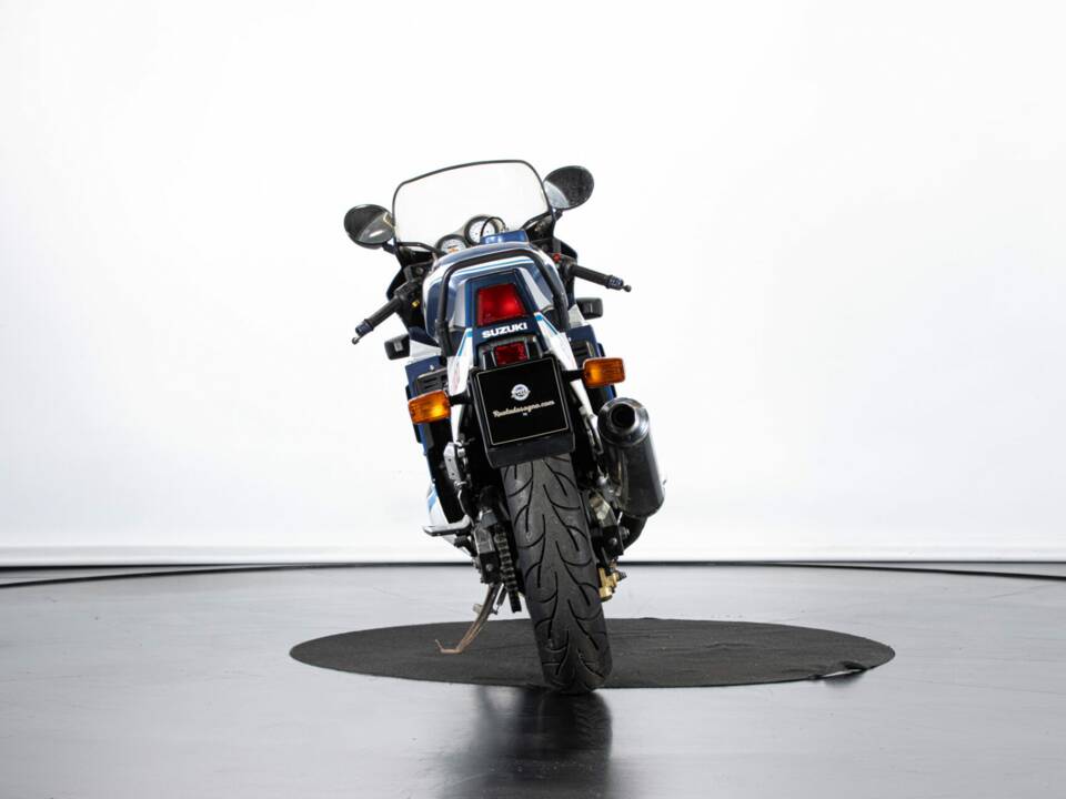 Immagine 3/47 di Suzuki GSX-R 1100 (1987)