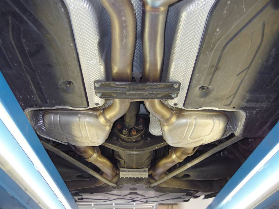 Image 91/97 de Mercedes-Benz SL 55 AMG (2003)