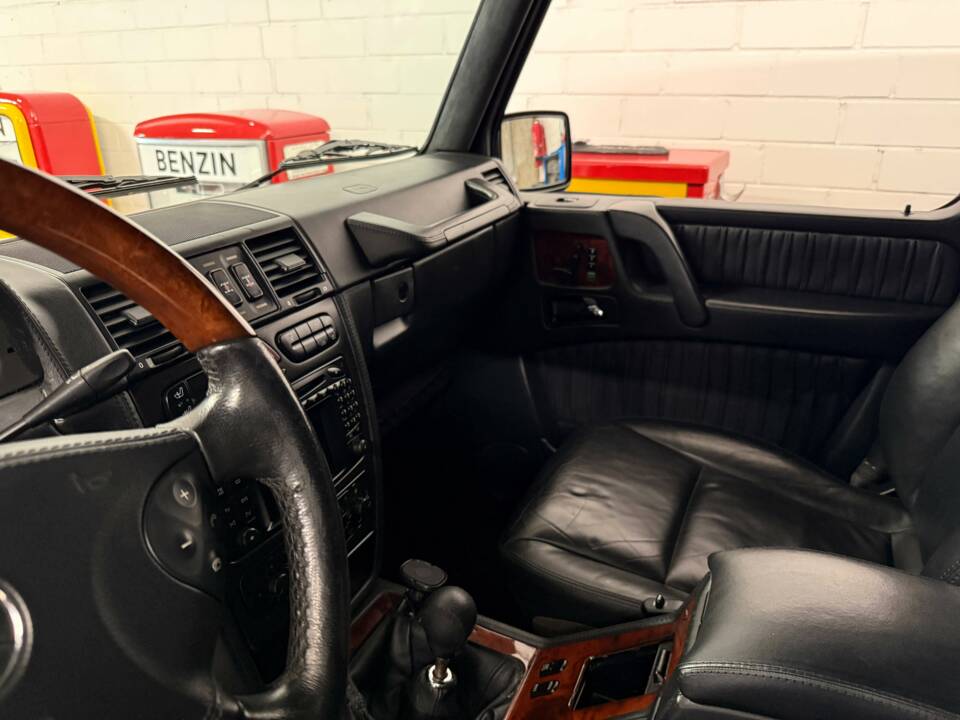 Image 9/22 de Mercedes-Benz G 55 AMG Kompressor (LWB) (2005)