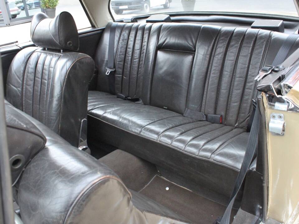 Image 19/30 of Mercedes-Benz 280 SE (1970)