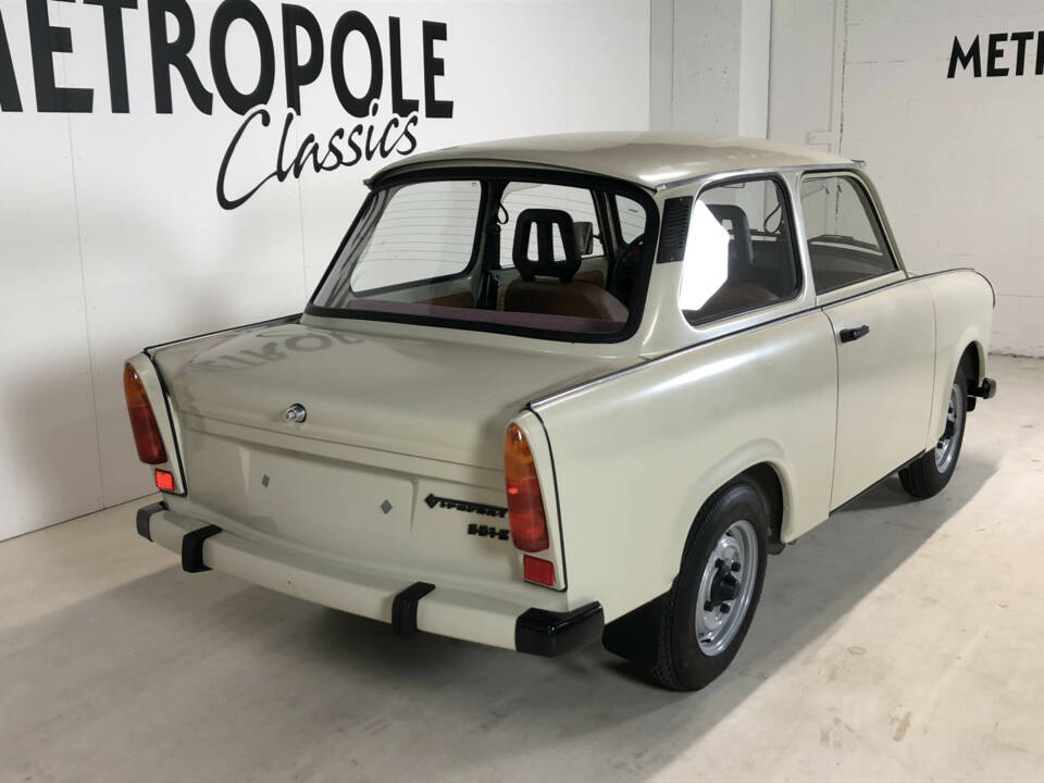 Afbeelding 10/28 van Trabant 601 S de Luxe (1990)