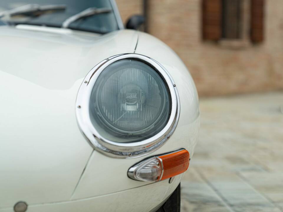 Imagen 18/50 de Jaguar E-Type 3.8 (1964)